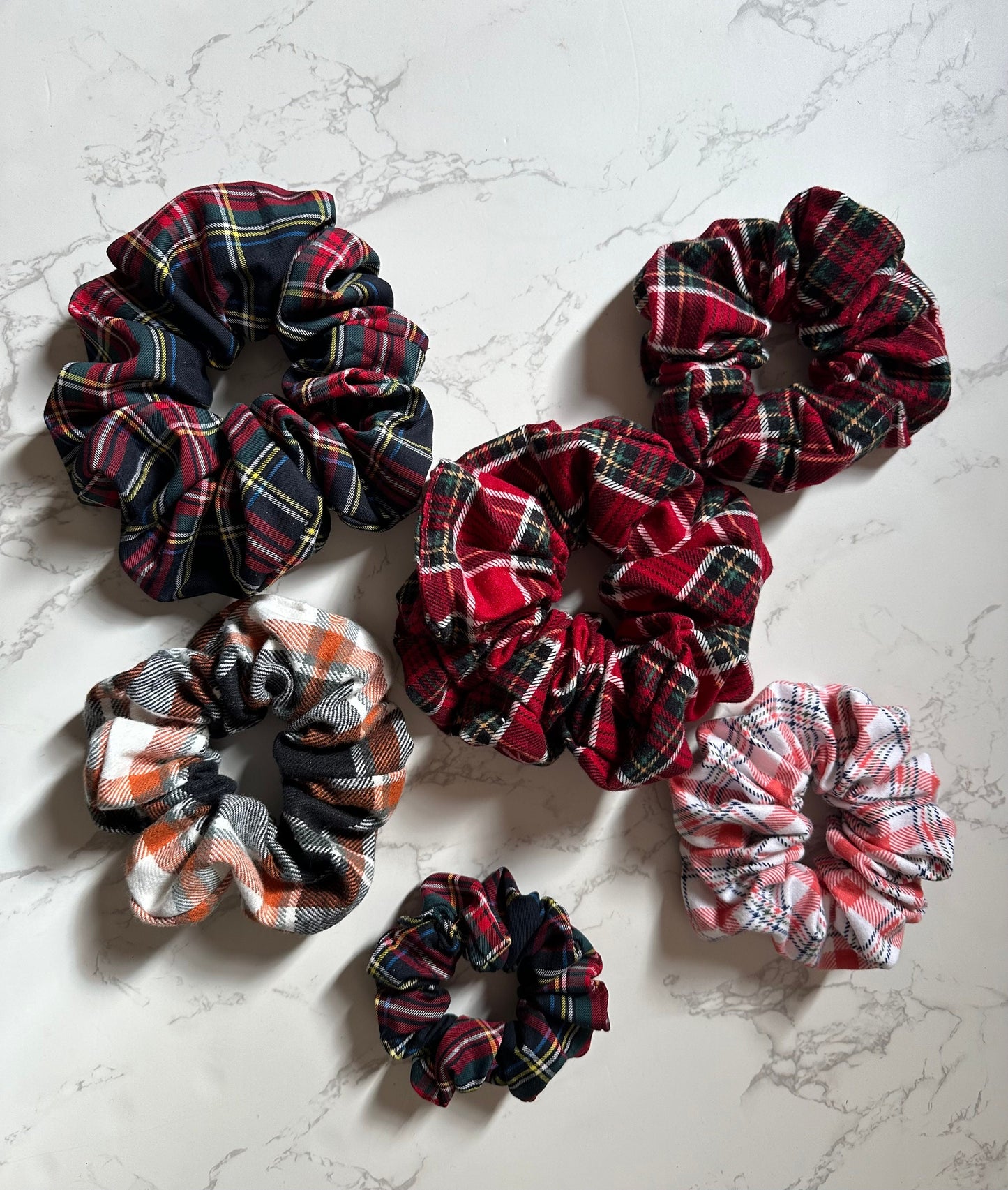 Set of 6 Plaid Scrunchies